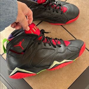 Jordan Men’s Retro Marvin the Martian Black Red Sneakers-13